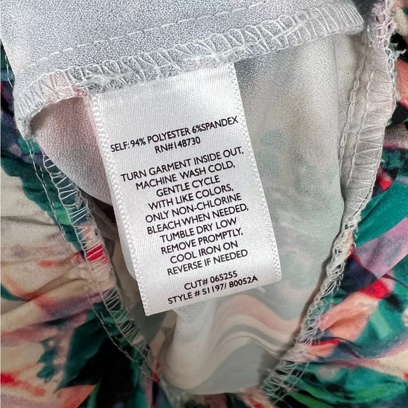 Neiman Marcus Romper - small - Picture 5 of 5